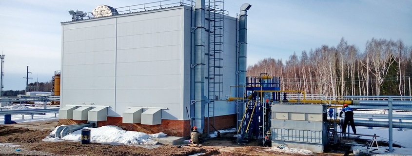 Booster compressor station